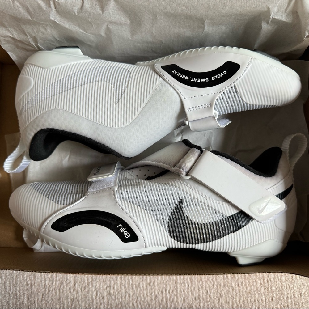 BRAND NEW NIKE Superrep Cycle White- Women’s 8.5